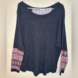 LA MIEL Charcoal Sweater with Geometric Sleeves